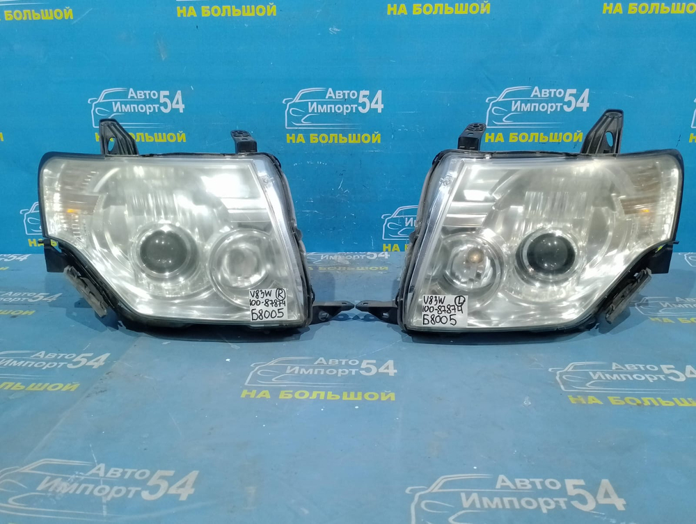 Фара передняя левая MITSUBISHI PAJERO 2006-2011