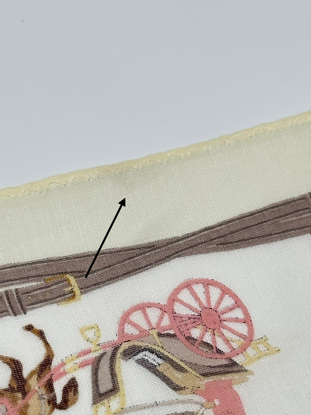 Платок с лошадьми Celine