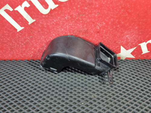 Воздуховод отопителя левый