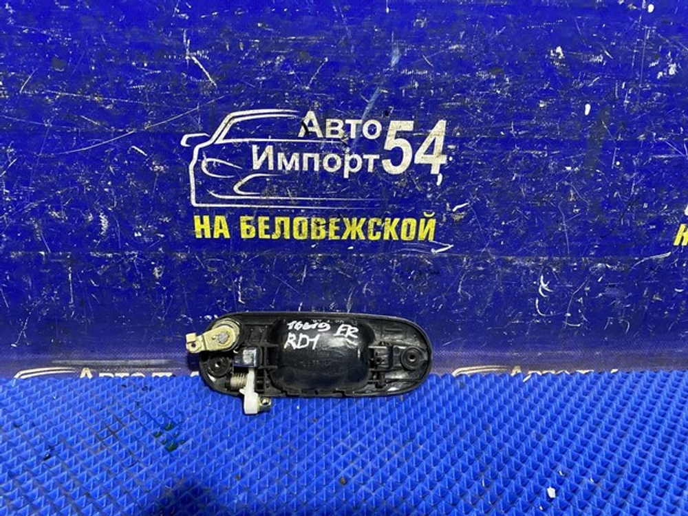 Ручка двери передней правой внешняя Honda CR-V 1995-2001