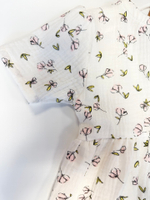 Платье муслиновое с коротким рукавом "Цветы на молоке"