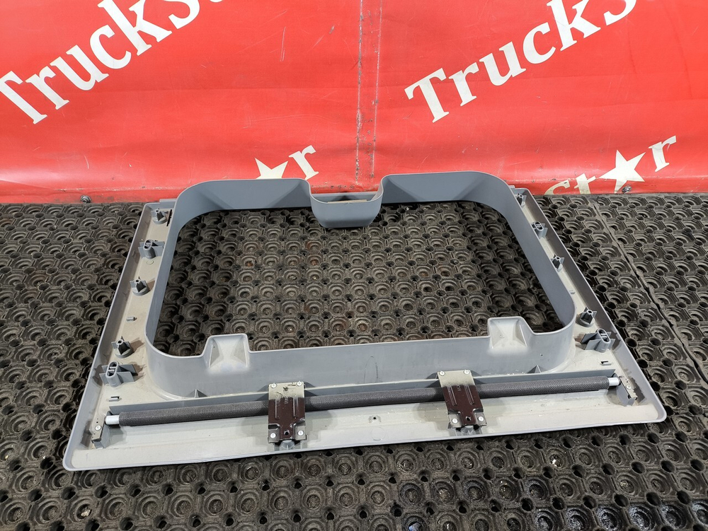 Накладка люка внутренняя 2020г.