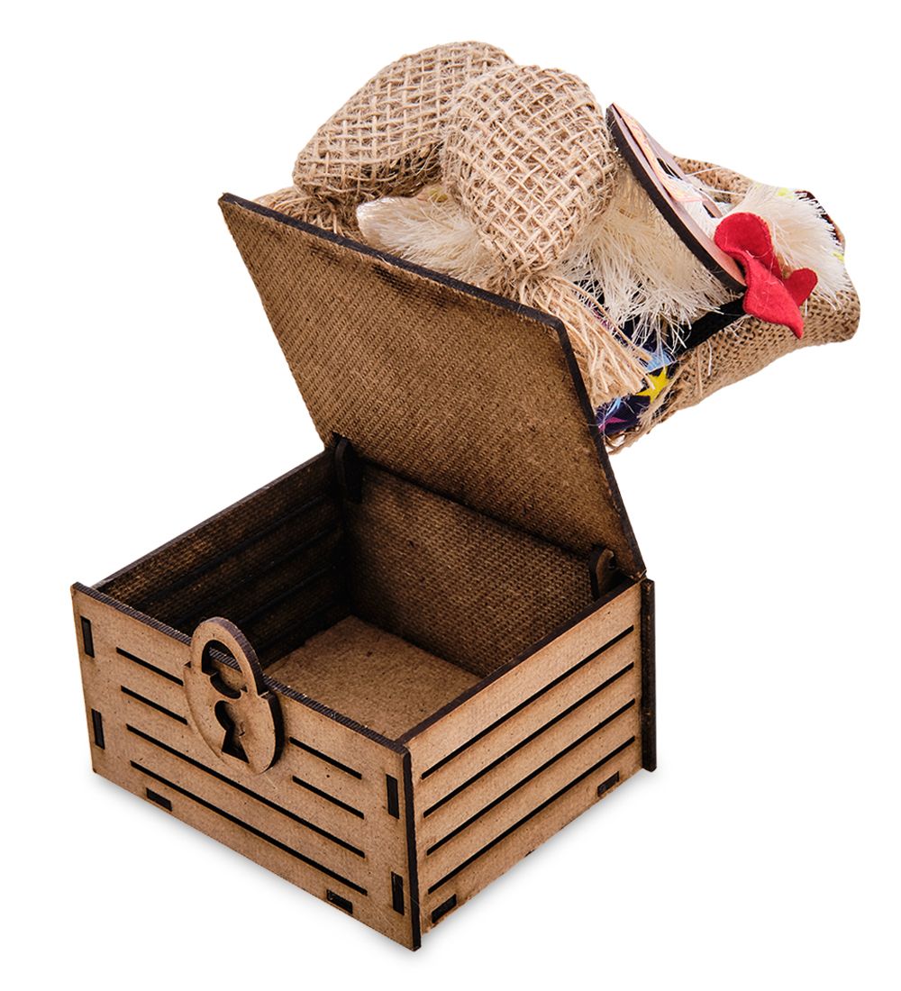 Народные промыслы DO-045 Домовой Василек на сундуке с подковой