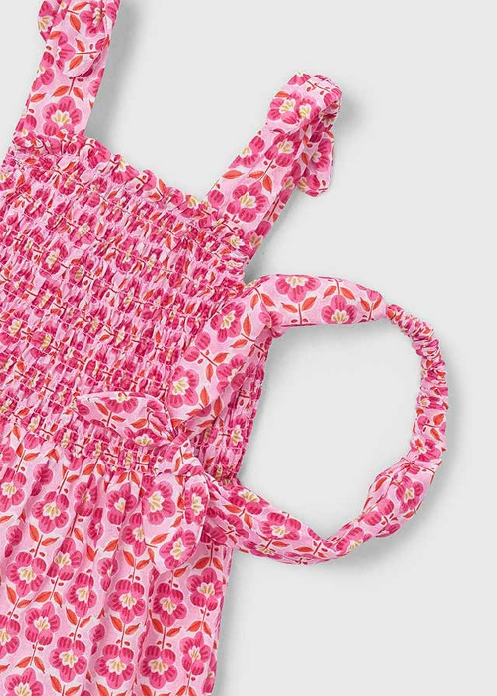 платье с повязкой на голову