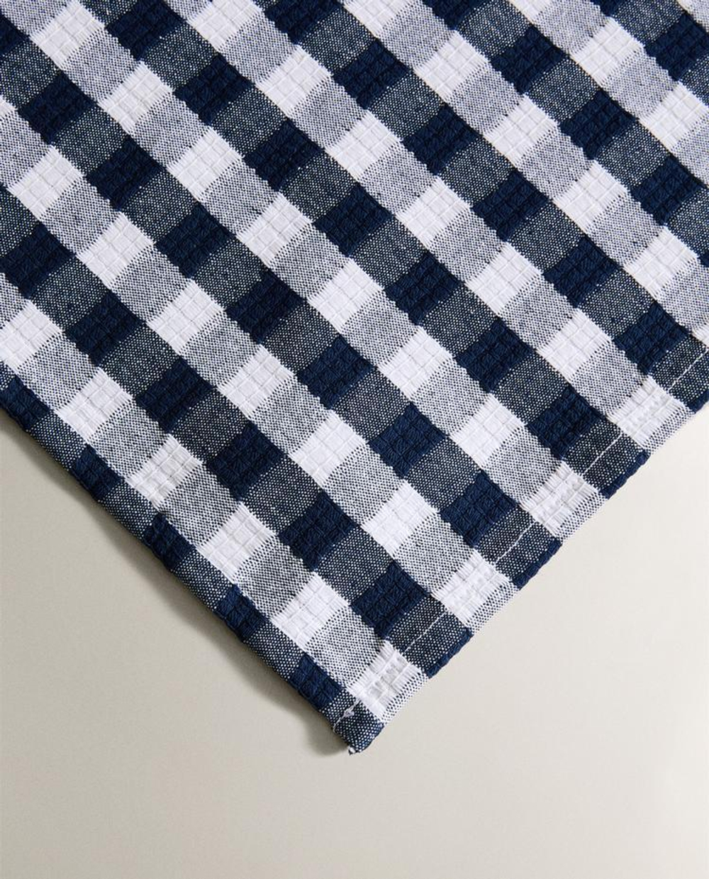 ZARA HOME НАБОР САЛФЕТОК В КЛЕТКУ ВИШИ (2 ШТ.), СИНИЙ