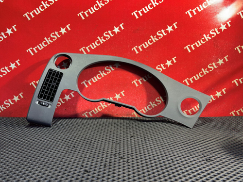 Рамка приборной панели 2018г