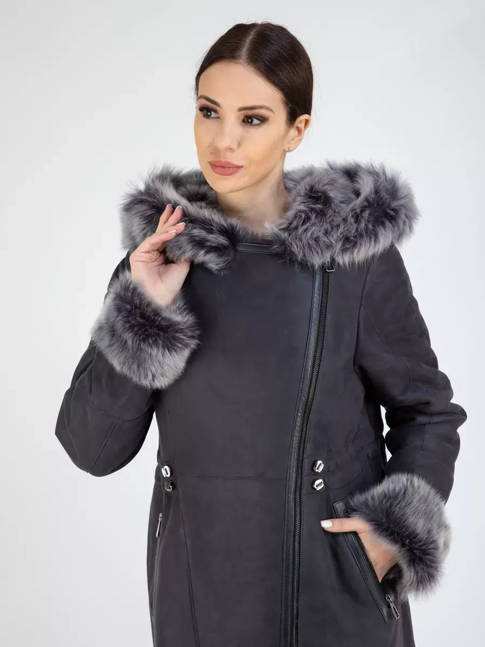 Дубленка зима натуральная с капюшоном длинная