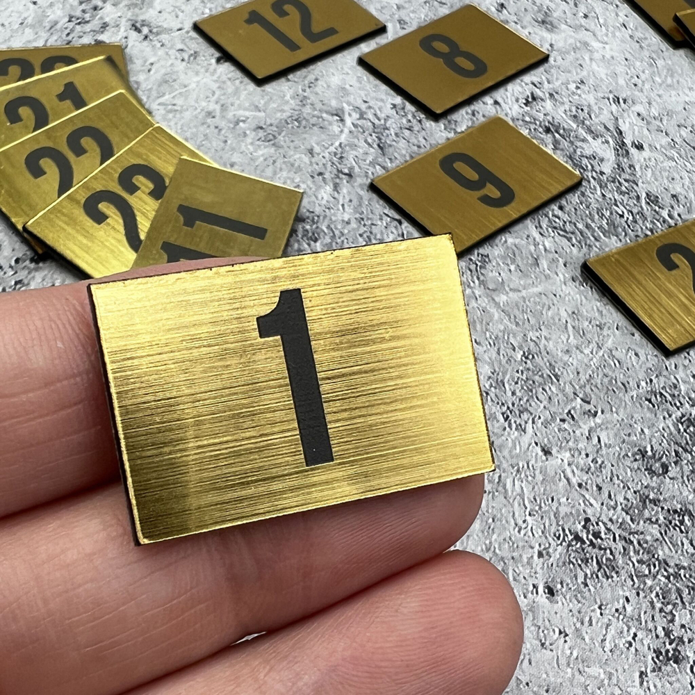 Нумерация для гардероба, наклейка на вешалки, 2х3 см