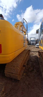 KOMATSU PC 210 Экскаватор PC210-10M0 (Дизельный, 6,7 л, 167 л.с., АТ)