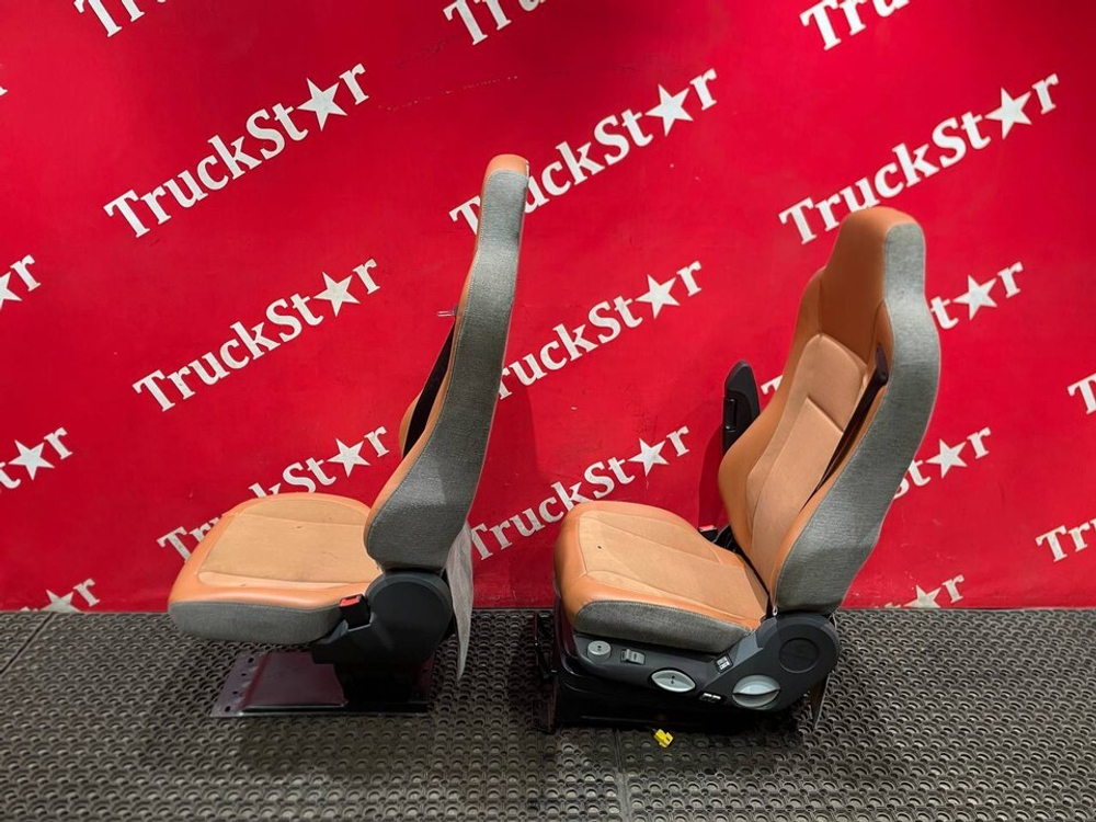 Комплект сидений 2024г