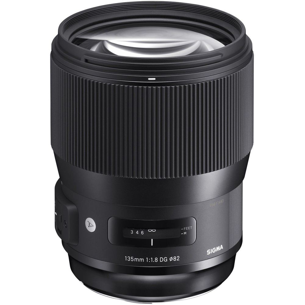 Объектив Sigma AF 135mm f/1.8 DG HSM Art Sony E, черный