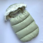 Утепленный конверт на выписку с мехом + комбинезон (водоотталкивающая мембрана)