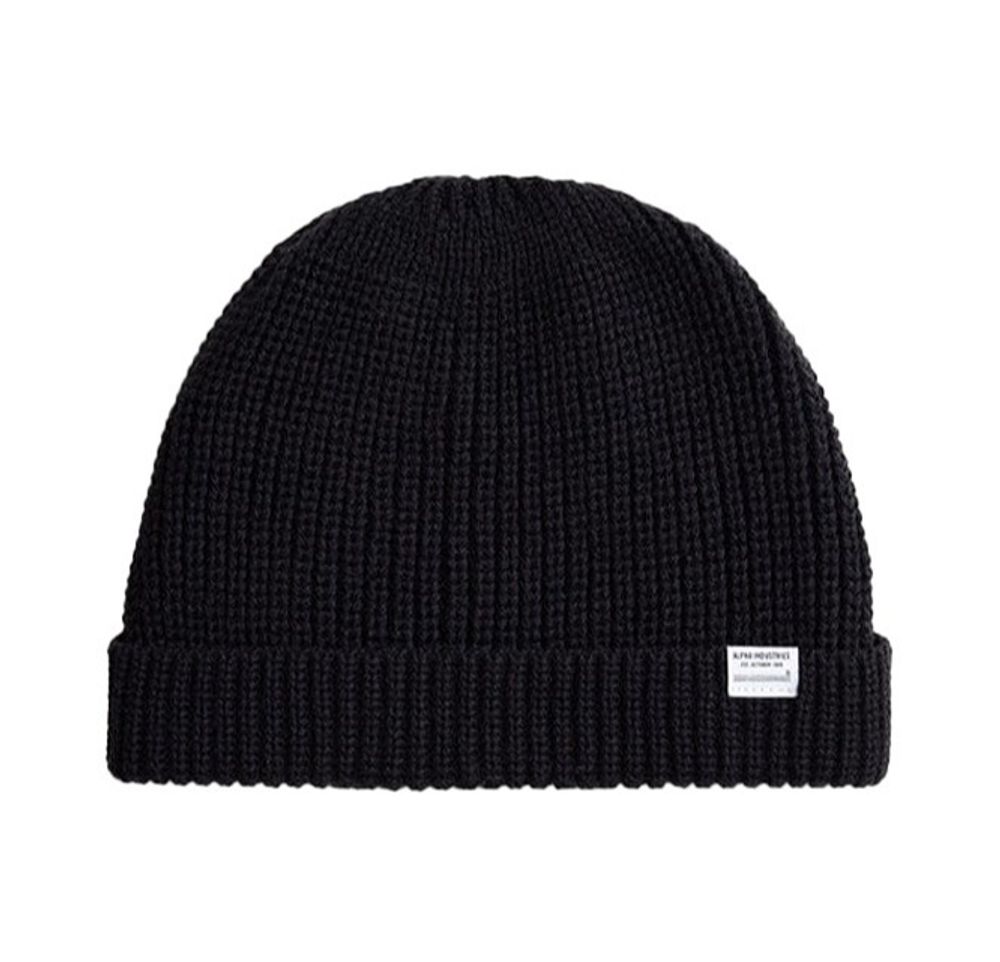 Шапка Alpha Industries Essential Watch Cap (Черная) Шапка Alpha Industries Essential Watch Cap (Черная)