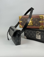 Сумка-мессенджер Louis Vuitton