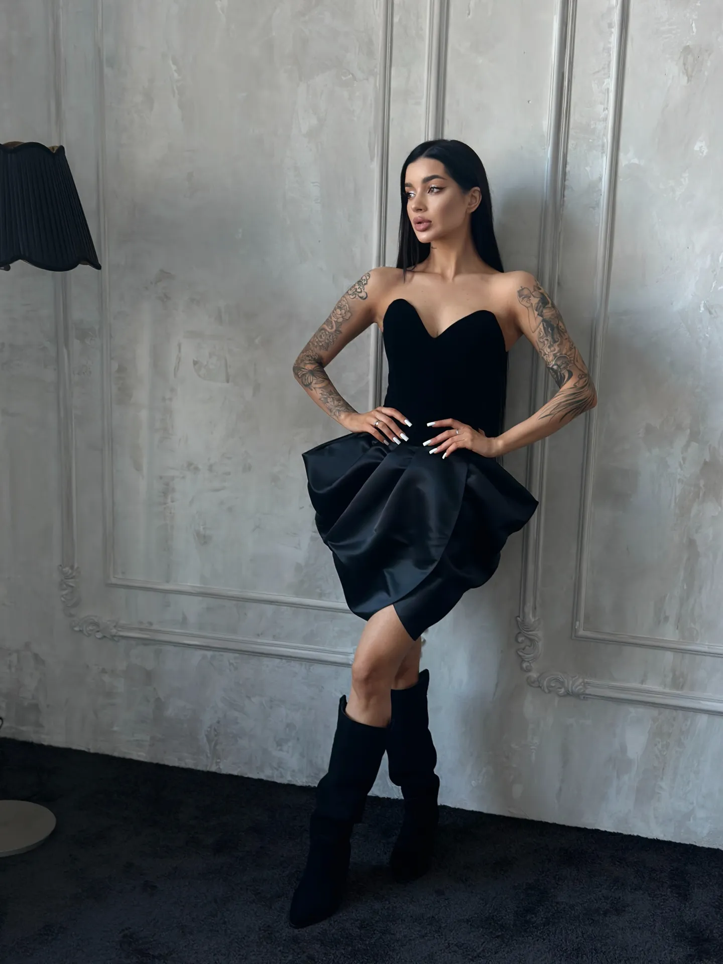 Костюм Bisher из корсета без лямок на молнии и атласной юбки с защипами