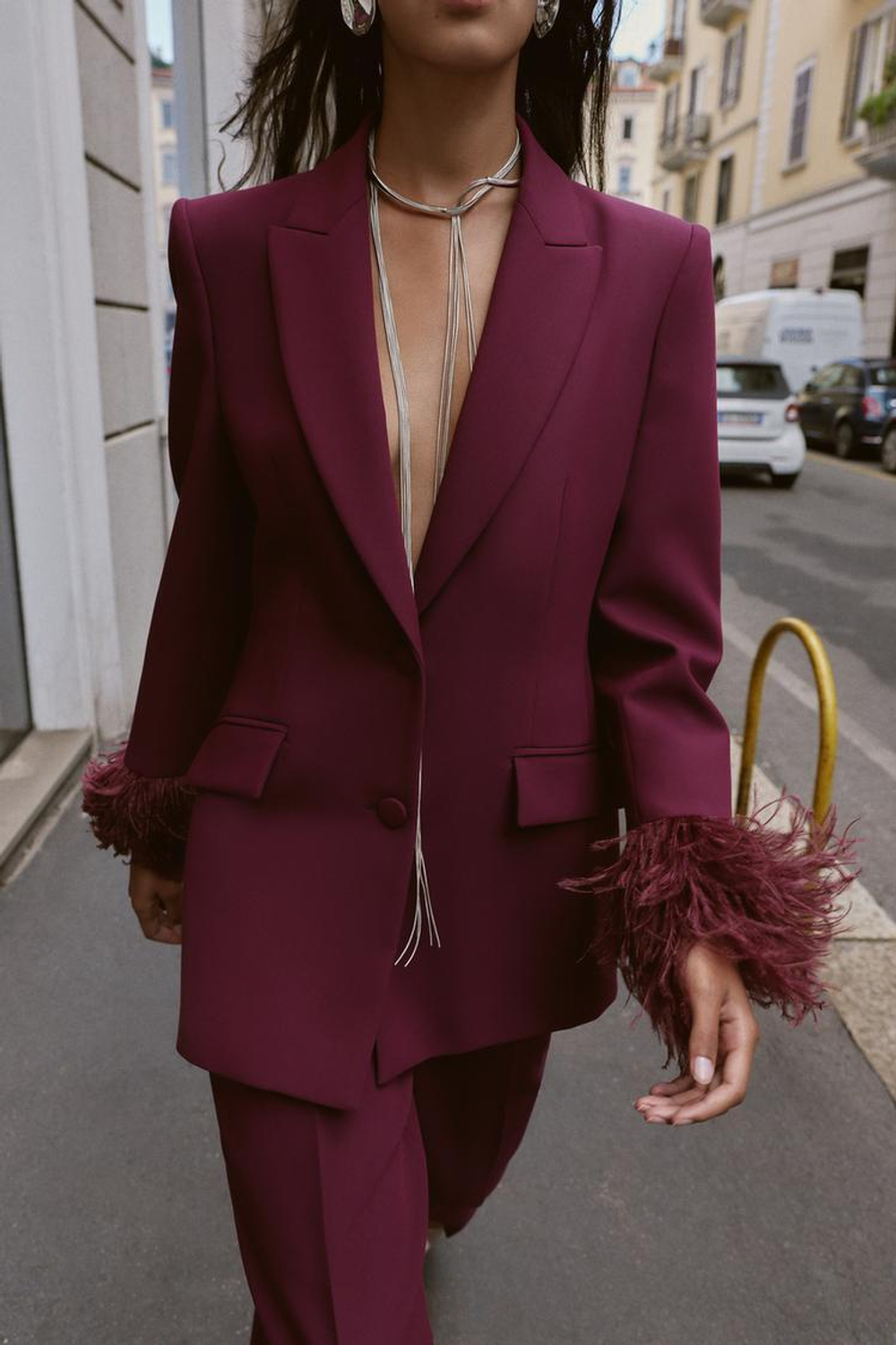 ZARA БЛЕЙЗЕР С ПЕРЬЯМИ НА МАНЖЕТАХ, БОРДО