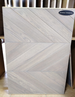 Дуб Оливковый рисунок венгерская (английская) елка