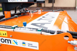 Щетка дорожная на погрузчик, с прибордюрной щеткой - AТOM 2500