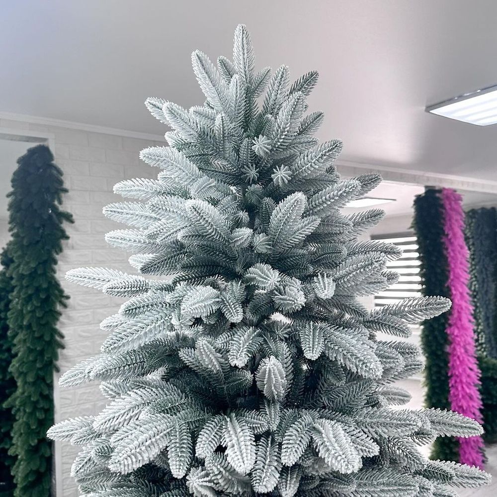 Заснеженная елка «Веста» (Литая хвоя) от 1,5 м до 3 м