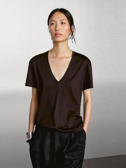 Massimo Dutti Футболка из 100% хлопка с V-образным вырезом, коричневый