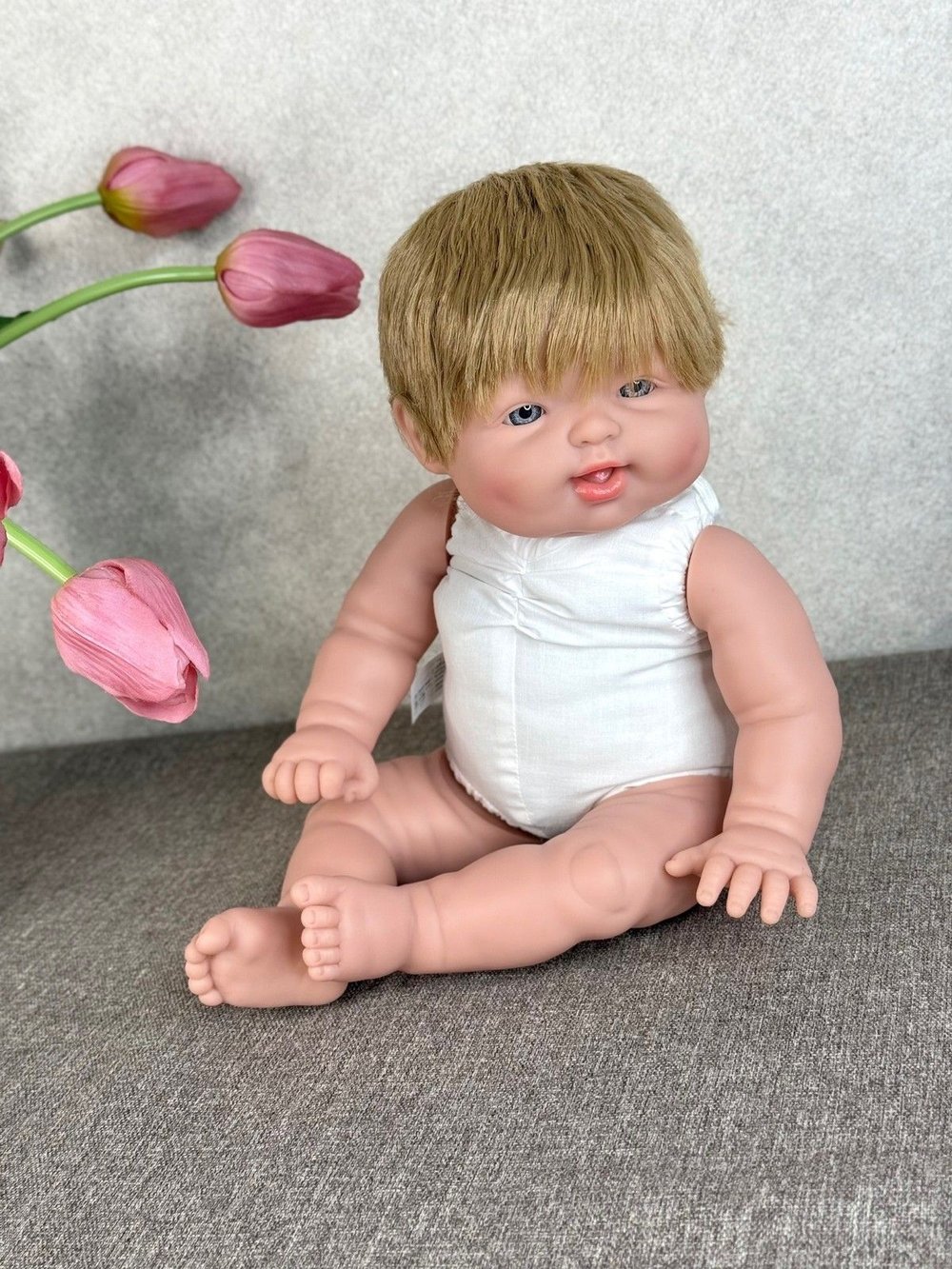 Кукла Marina and Pau 40cм ZOE мягконабивная (M395K)