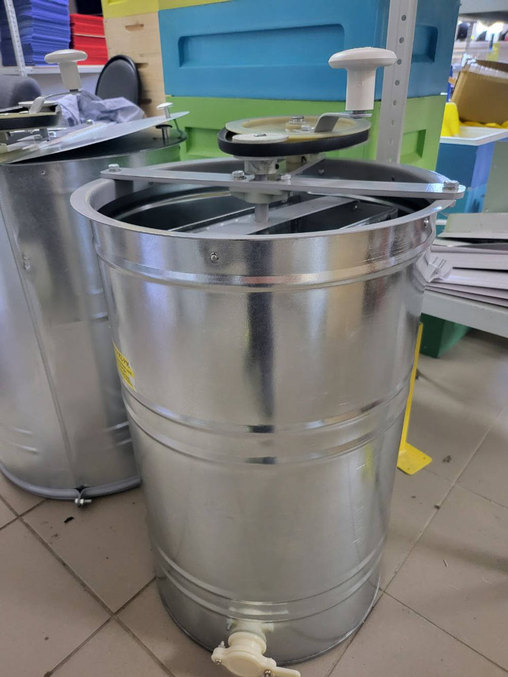 Медогонка 2 рамочная, кассеты неповоротные (оцинковка) М2-РМ СБТ