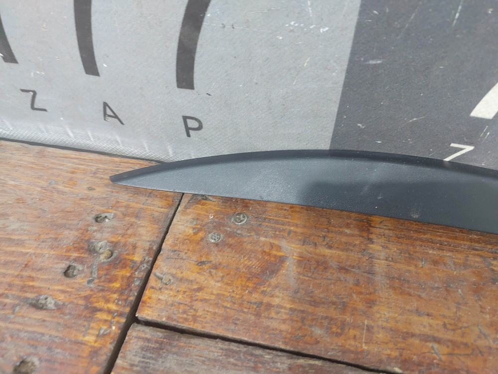 Накладка двери задней правой Kia Rio 4 X-Line 17-нв Б/У Оригинал 87732H0500