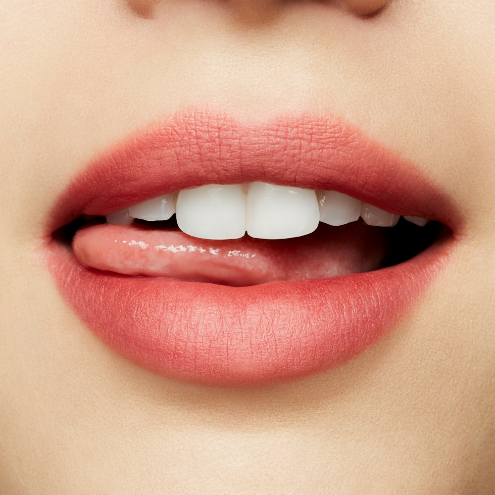 MAC Cosmetics Powder Kiss Lipstick - матовая помада, 3 g