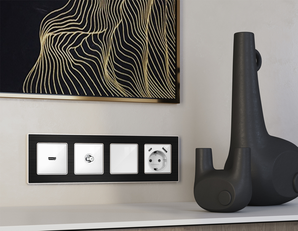 MA113050 Комплект механизма TV розетки SAT 5-2400MHz 3.5dB ALFA Белый глянец QUANT (AP1130, VM215)