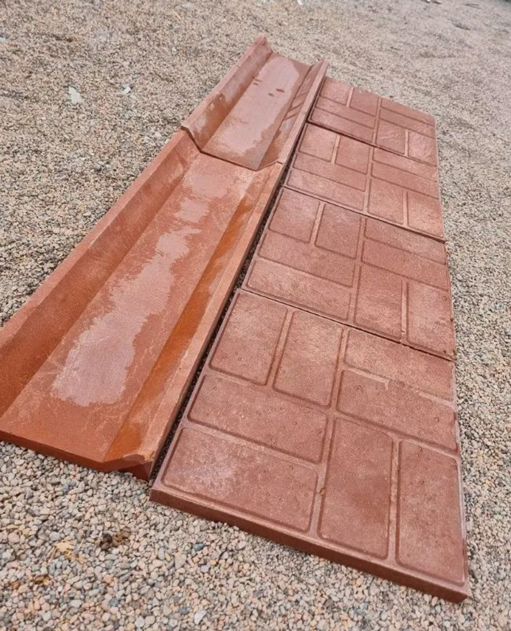 Полимер-песчаная плита тротуарная УНИВЕРСАЛЬНАЯ "8кирпичей" 250x250x20 (красный)