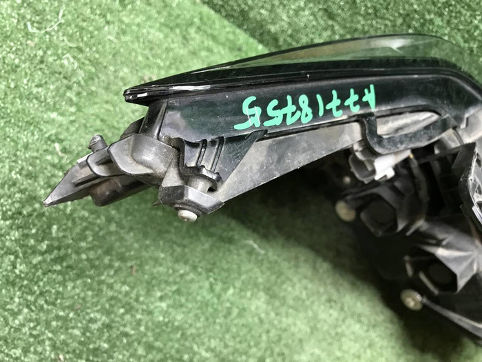 Фара левая Lexus ES 7 (2018-2021) LED