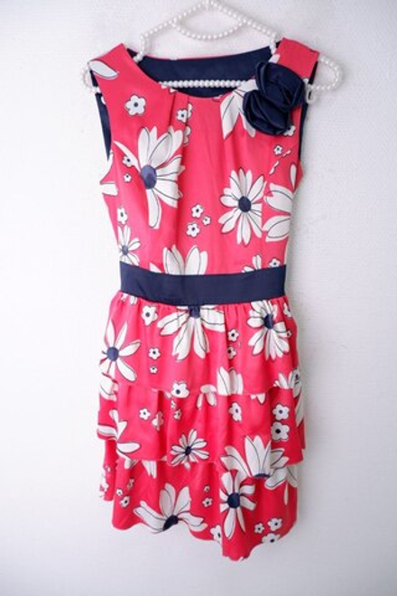 Платье с цветочным принтом 42-44 размер