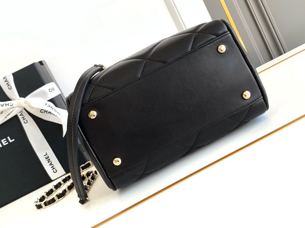 Chanel Bag 21 cm