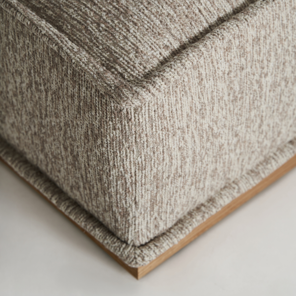 Современный пуф Vittel