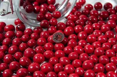 Драже "Брусника в шоколаде"