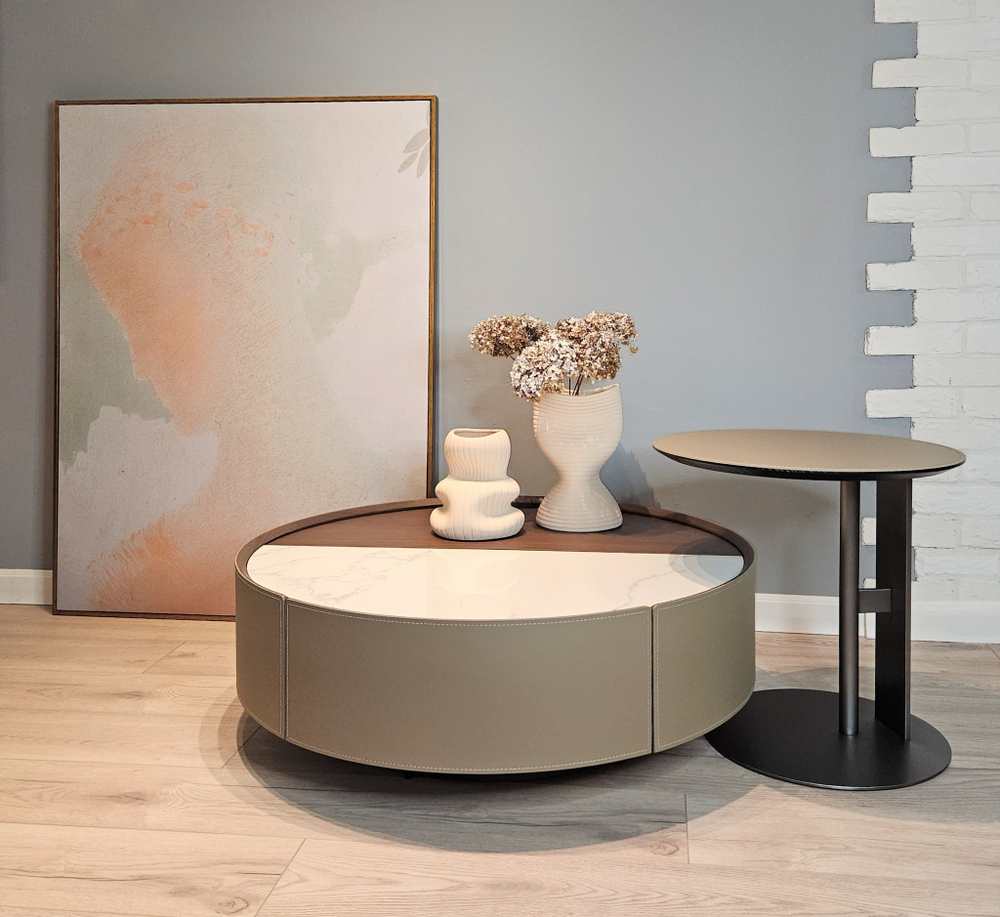 Ваза Vertical curved bottle 2