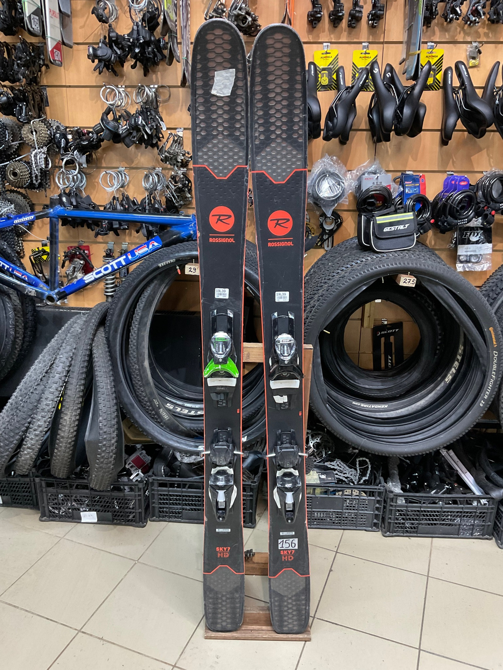 Горные лыжи ROSSIGNOL SKY 7 HD самый дешевый в Москве , отправка вся Россия , купить дешево только в магазине Yabegu.ru