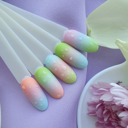 градиент на ногтях