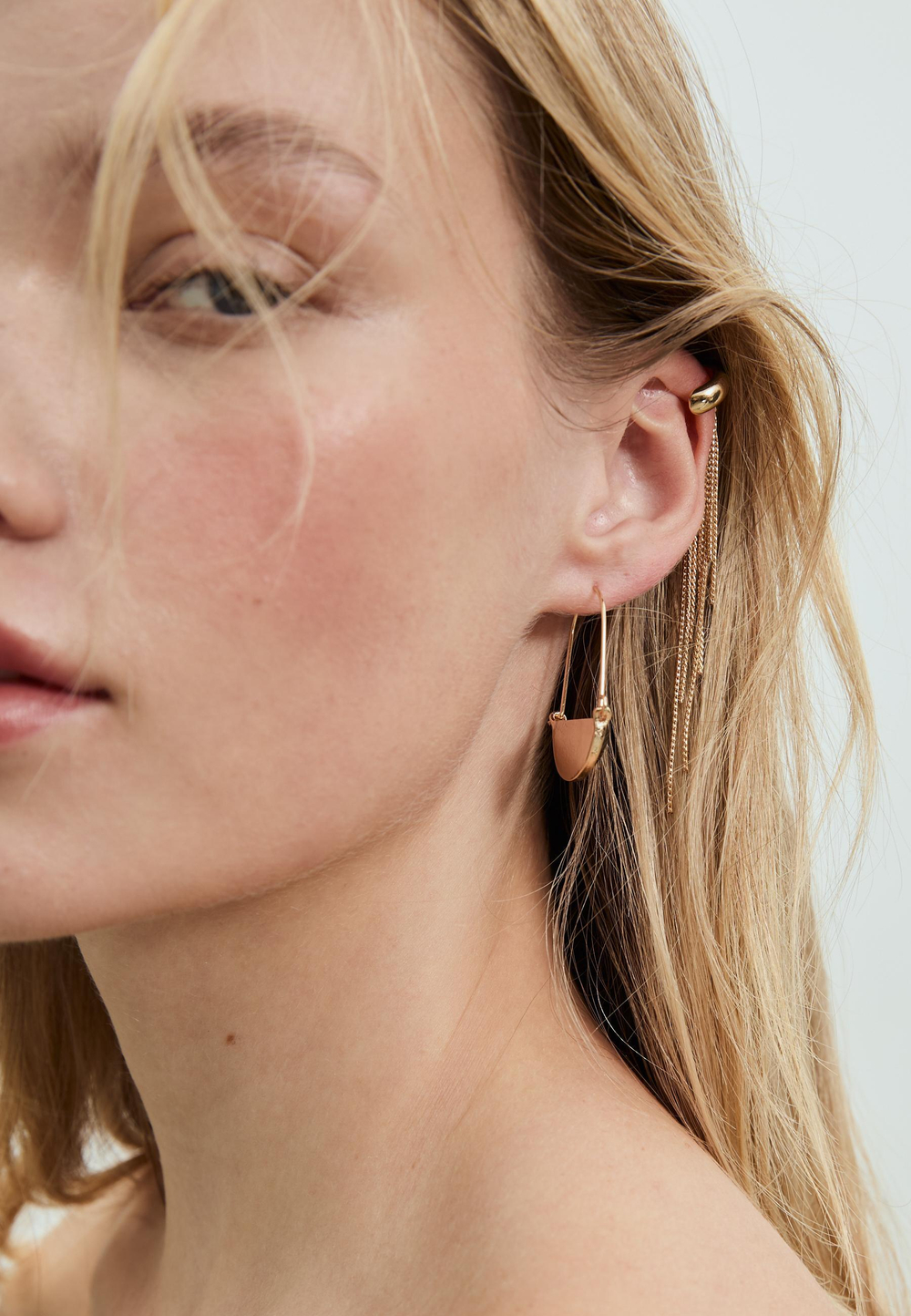 STRADIVARIUS Комплект из сережек-колец и каффов, золотой