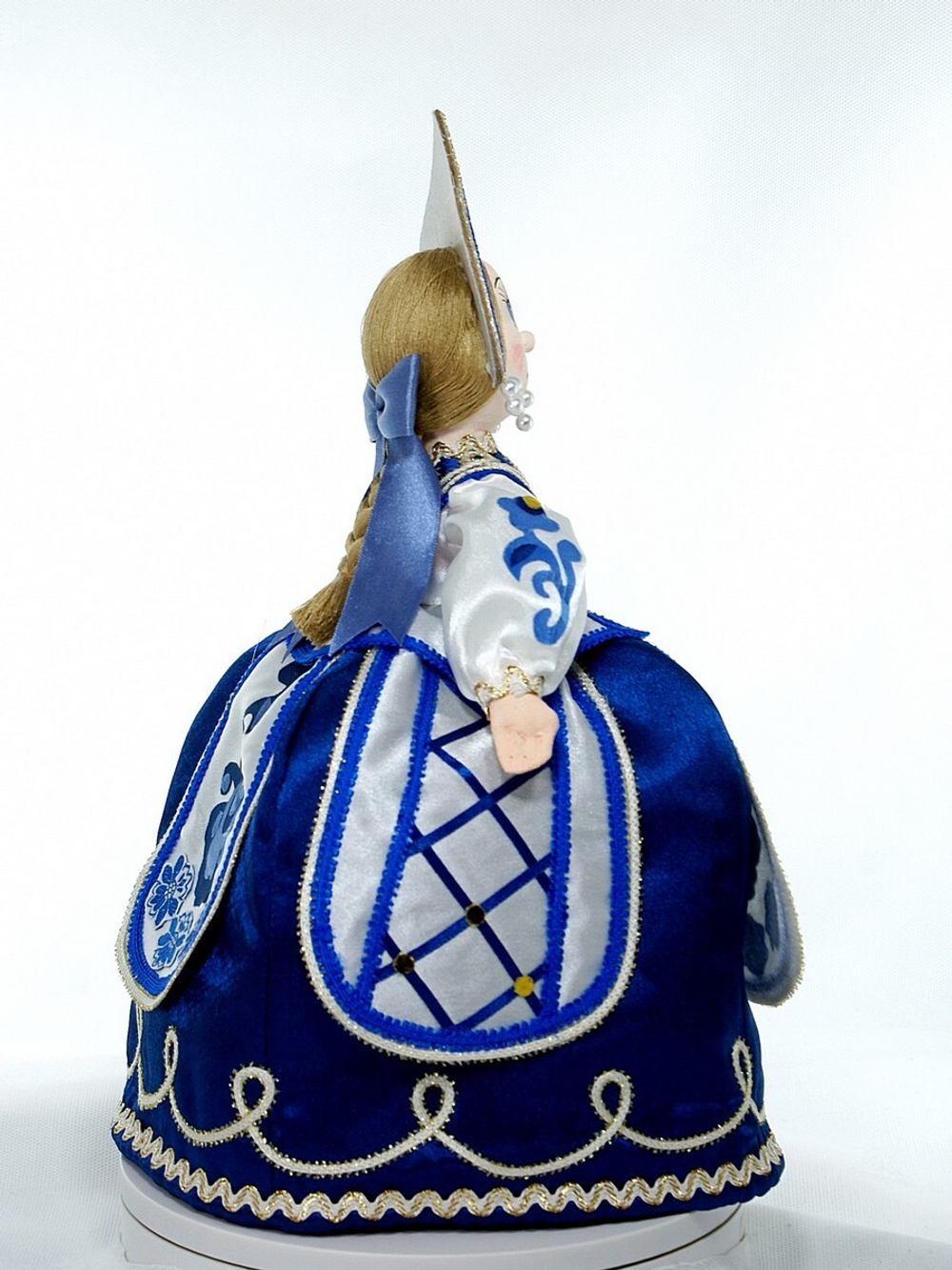 Кукла Потешного промысла мягконабивная Баба на чайник в стиле Гжель