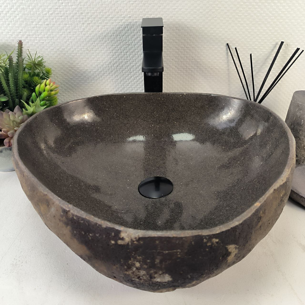 Раковина из речного камня RS-65257 48*44*15 0861