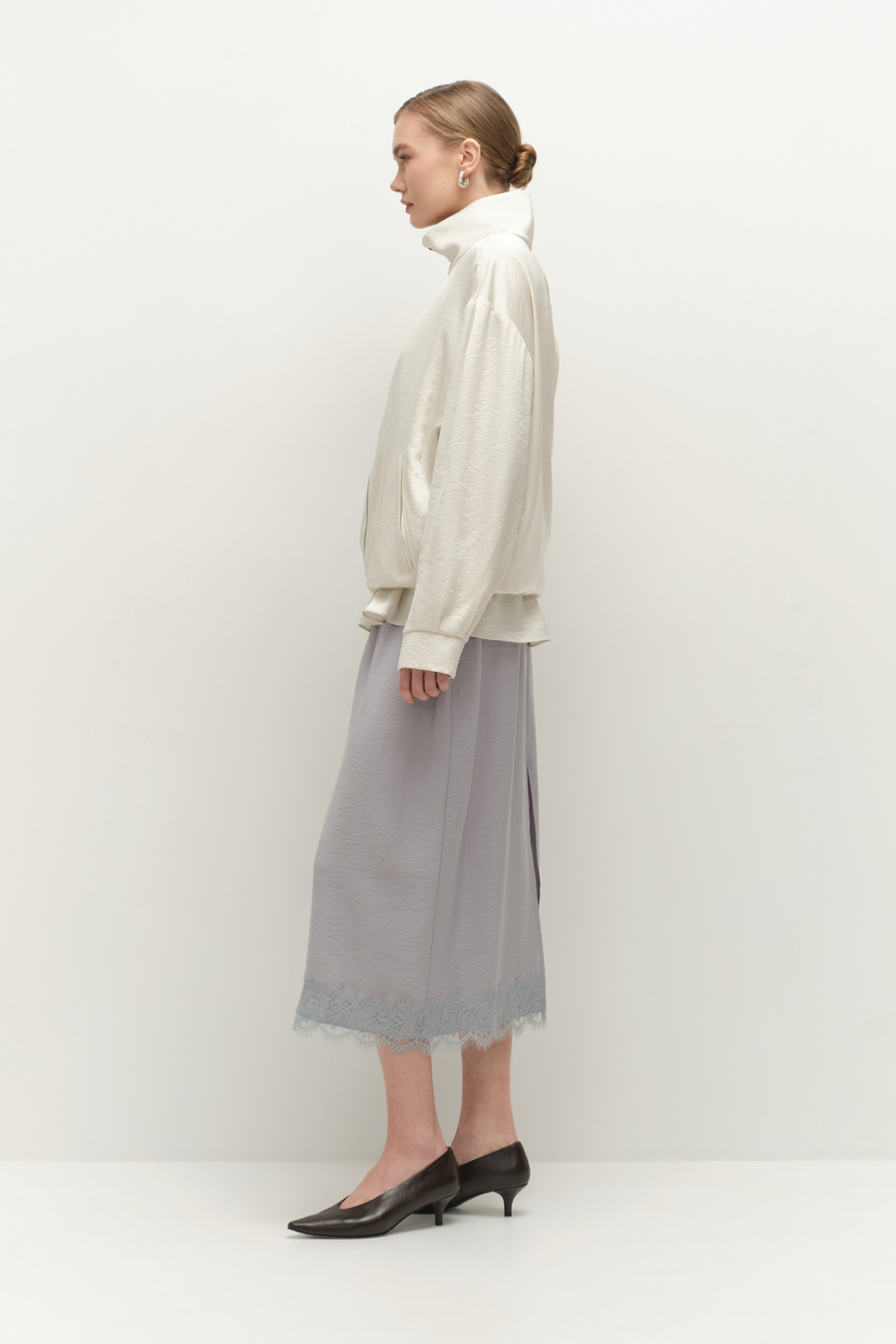 Подъюбник с кружевом серо-голубой