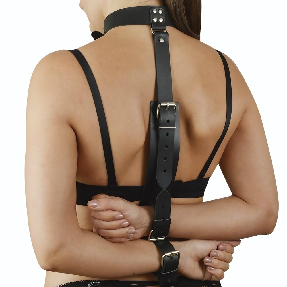 Черная кожаная фиксация рук за спиной Новичок (Цвет: черный)