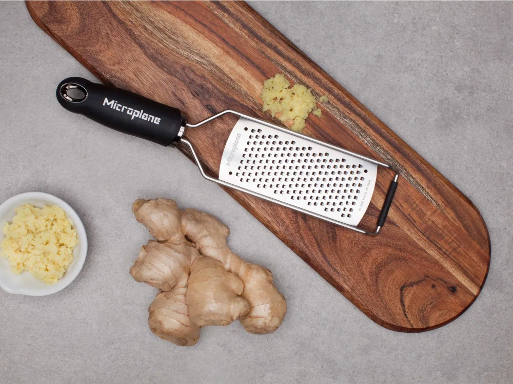 Microplane Терка Gourmet крупная красная
