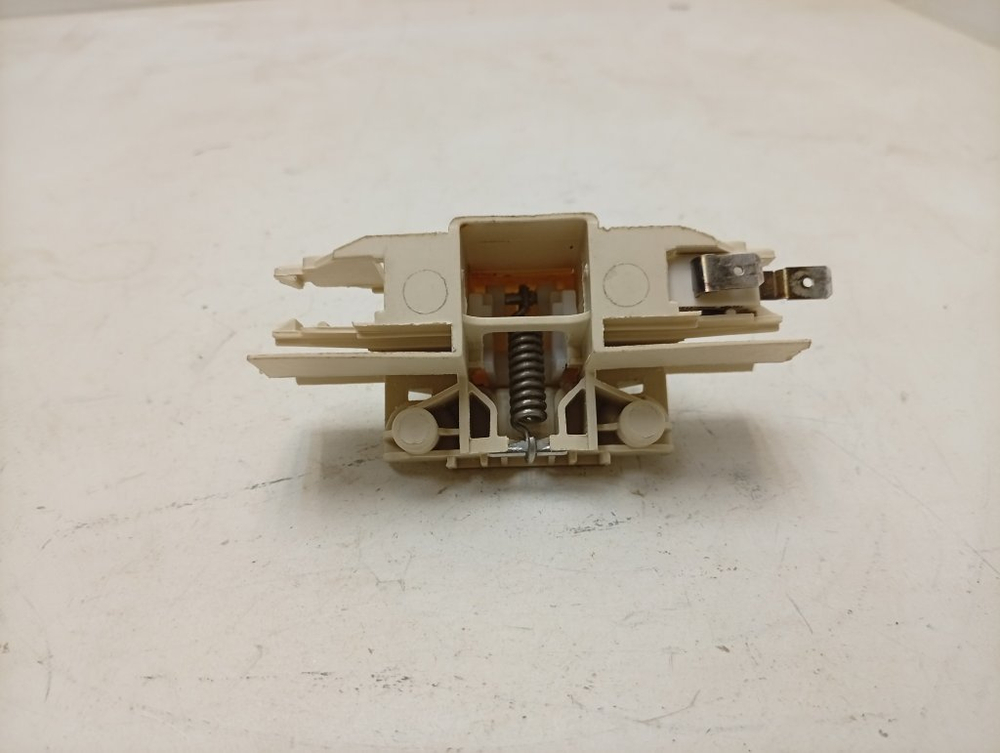 DM-M39AHC ктп7 Замок двери для посудомоечной машины Samsung 677120030013 б/у