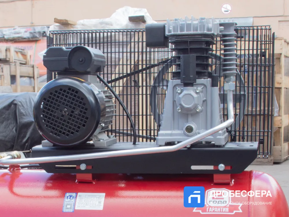 Поршневой компрессор Ремеза СБ4/С-100.АВ365 A