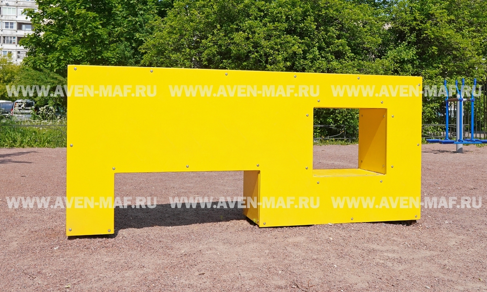 Стенка с двумя проломами