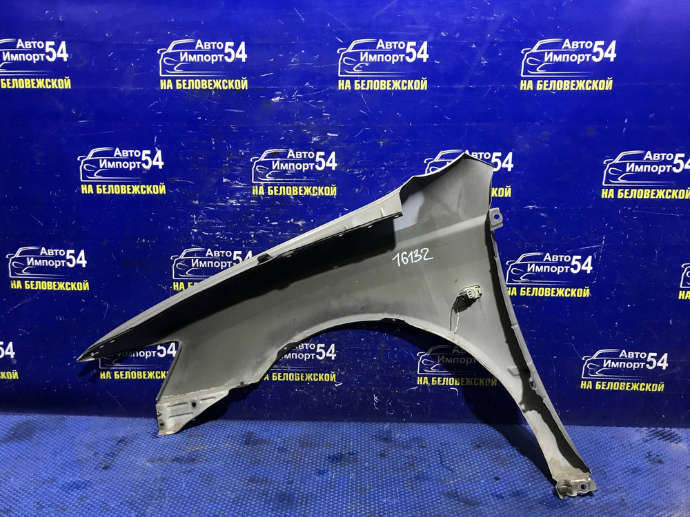 Крыло переднее правое TOYOTA VISTA 1998-2003