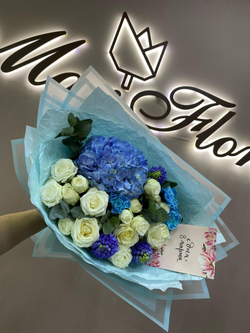 Букет на 8 Марта М-40