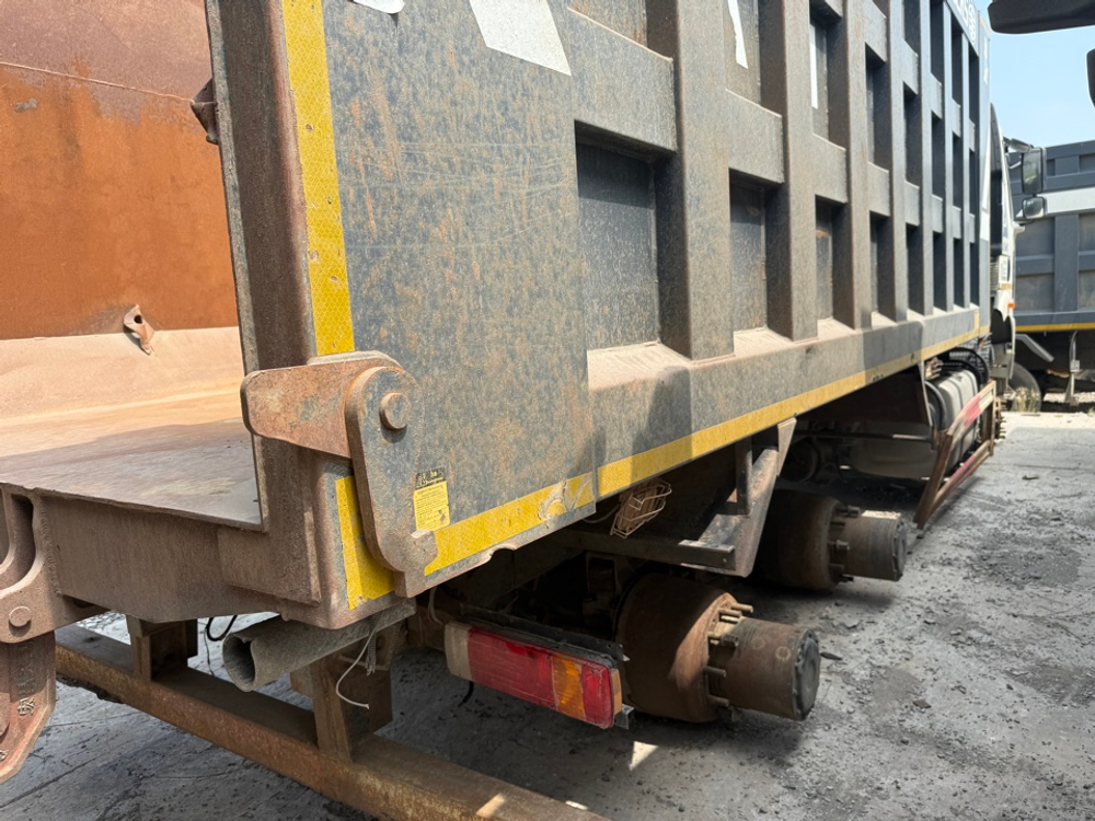FAW J6 6x4 Самосвал J6 (Дизельный, 8,6 л, 390 л.с., МТ)